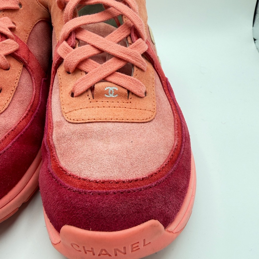CHANEL Suede CC Logo Women's Pink and Red Sneakers - Picture 5 of 12